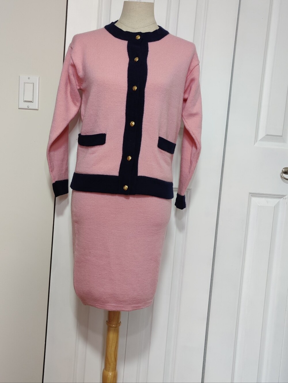 Suzuya Int'L. Knit Cardigan and Skirt Set size 6